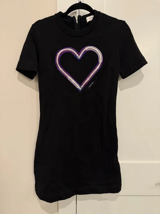 CARVEN Short Sleeve Heart Dress Size Medium EUC - Picture 9 of 15